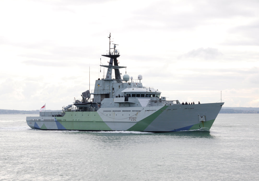 HMS Severn P282 | Photo Print | Framed Print | River Class | Patrol Vessel | Royal Navy Hampshire Prints