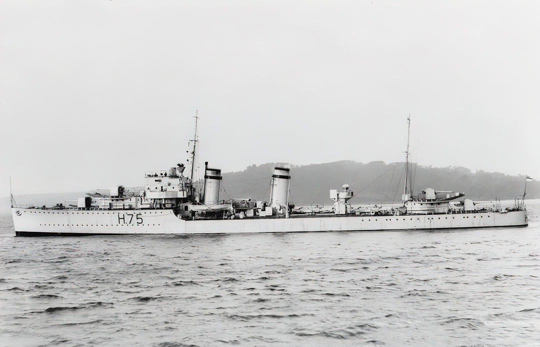 HMS Decoy H75 Royal Navy D class destroyer Photo Print or Framed Print - Hampshire Prints