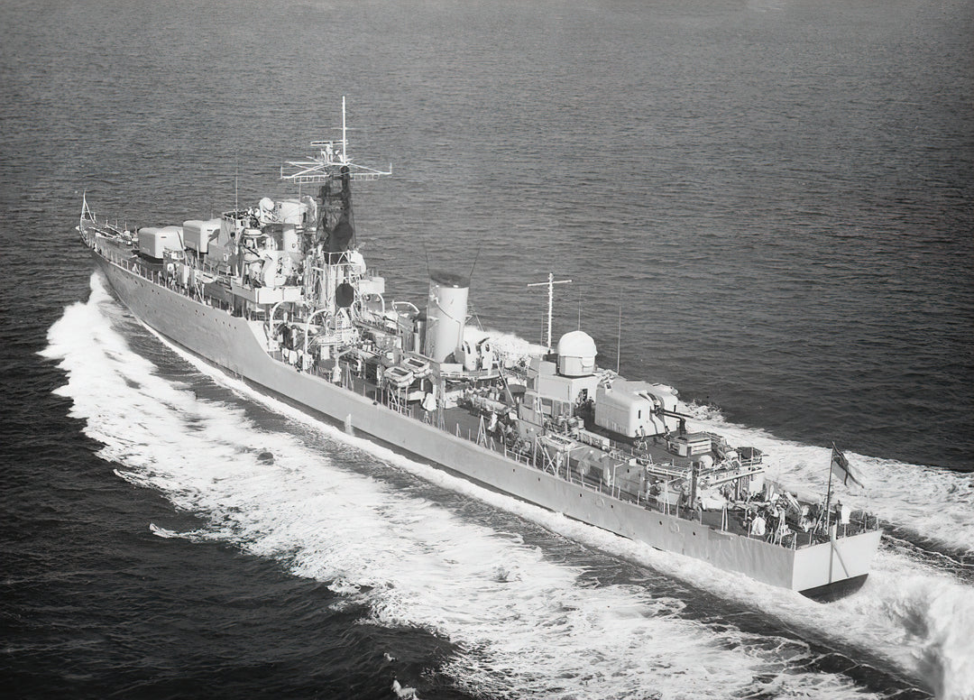 HMS Diana D126 | Photo Print | Framed Print | Daring Class | Destroyer | Royal Navy Hampshire Prints