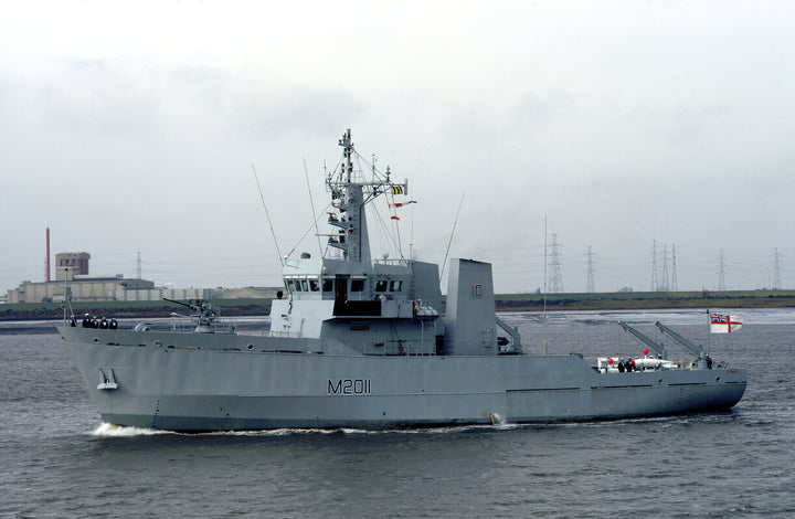 HMS Orwell M2011 Royal Navy River class minesweeper Photo Print or Framed Print - Hampshire Prints