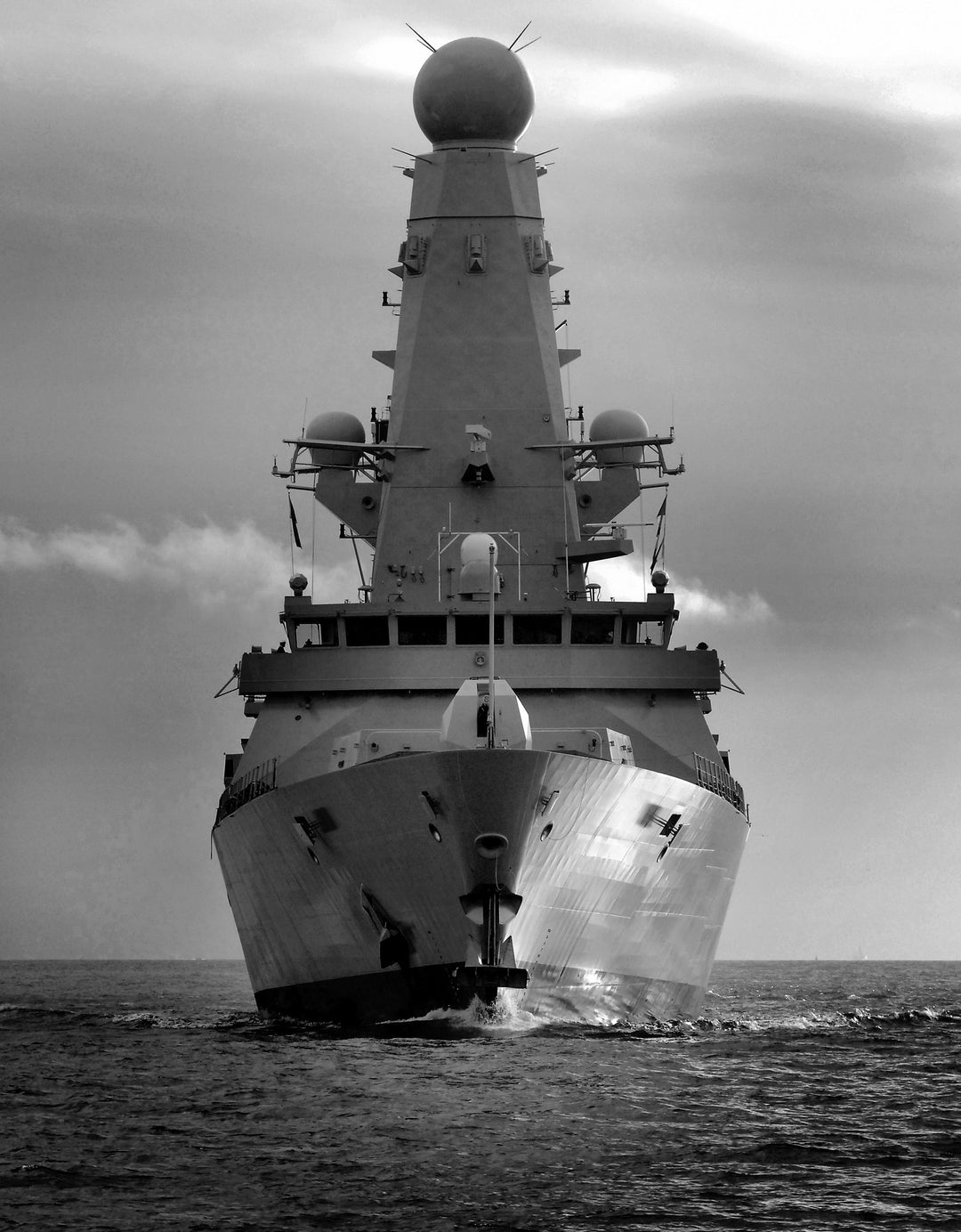 HMS Dauntless D33 | Photo Print | Framed Print | Poster | Type 45 | Destroyer | Royal Navy Hampshire Prints