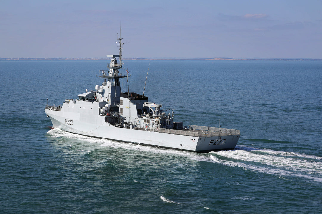 HMS Forth P222 | Photo Print | Framed Print | Poster | River Class | Patrol Ship | Royal Navy Hampshire Prints