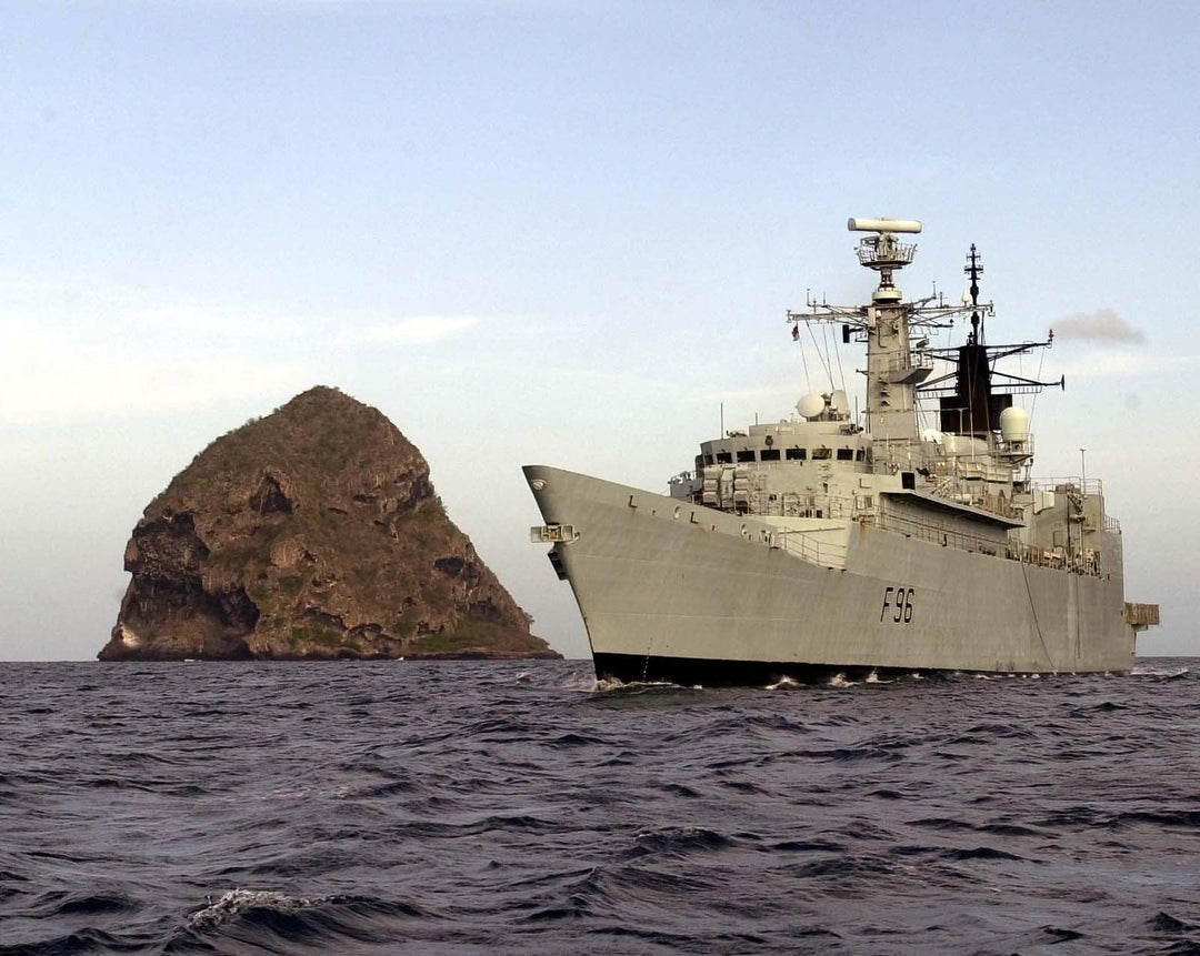 HMS Sheffield F96 | Photo Print | Framed Print | Poster | Type 22 | Frigate | Royal Navy Hampshire Prints