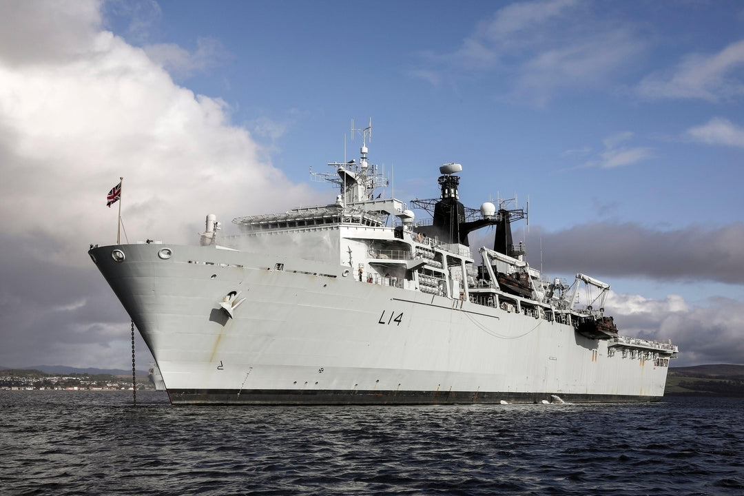 HMS Albion L14 Royal Navy Albion Class amphibious ship Photo Print or Framed Print - Hampshire Prints