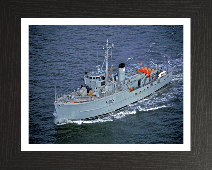 HMS Brereton M1113 Royal Navy Ton class minesweeper Photo Print or Framed Print - Hampshire Prints