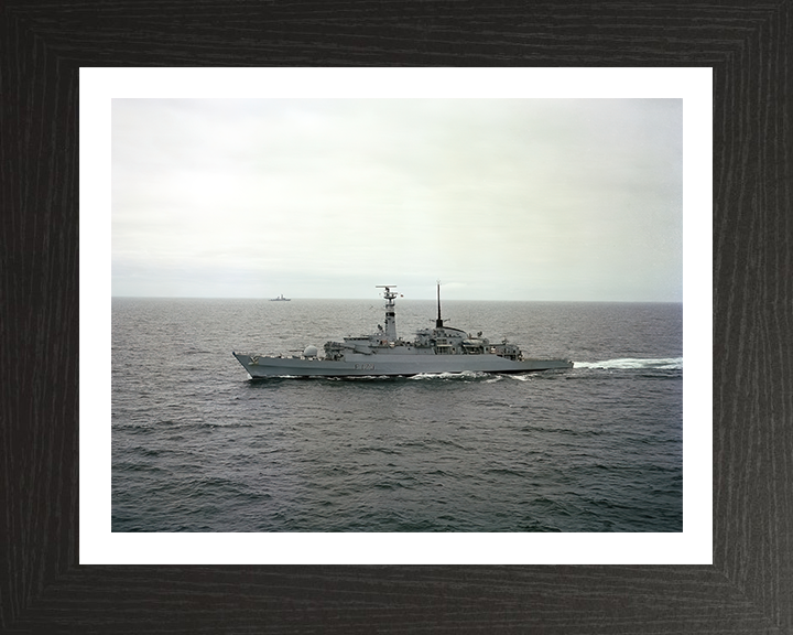 HMS Arrow F173 | Photo Print | Framed Print | Poster | Type 21 | Frigate | Royal Navy Hampshire Prints
