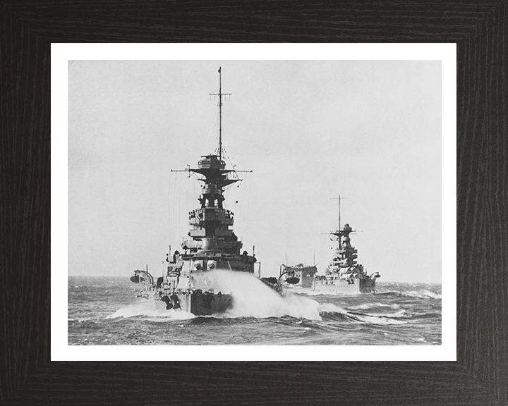 HMS Barham (04) Royal Navy Queen Elizabeth class battleship Photo Print or Framed Print - Hampshire Prints