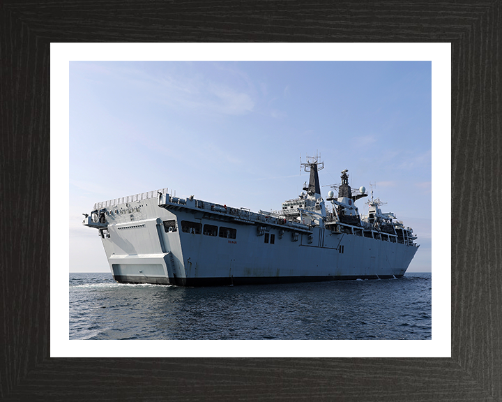 HMS Bulwark L15 | Photo Print | Framed Print | Albion Class | Amphibious Ship | Royal Navy Hampshire Prints