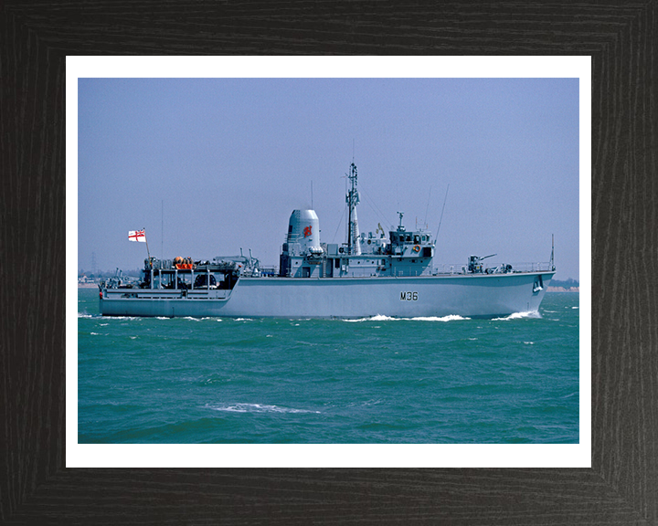HMS Bicester M36 | Photo Print | Framed Print | Hunt Class | Mine Warfare Vessel | Royal Navy Hampshire Prints