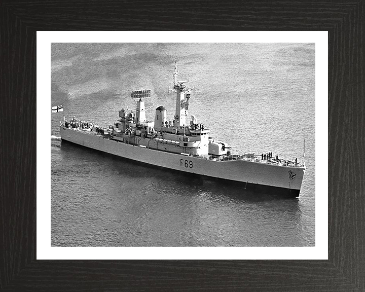 HMS Bacchante F69 | Photo Print | Framed Print | Leander Class | Frigate | Royal Navy Hampshire Prints