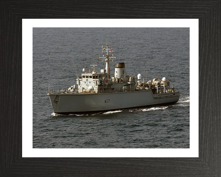 HMS Chiddingfold M37 | Photo Print | Framed Print | Hunt Class | Minehunter | Royal Navy Hampshire Prints