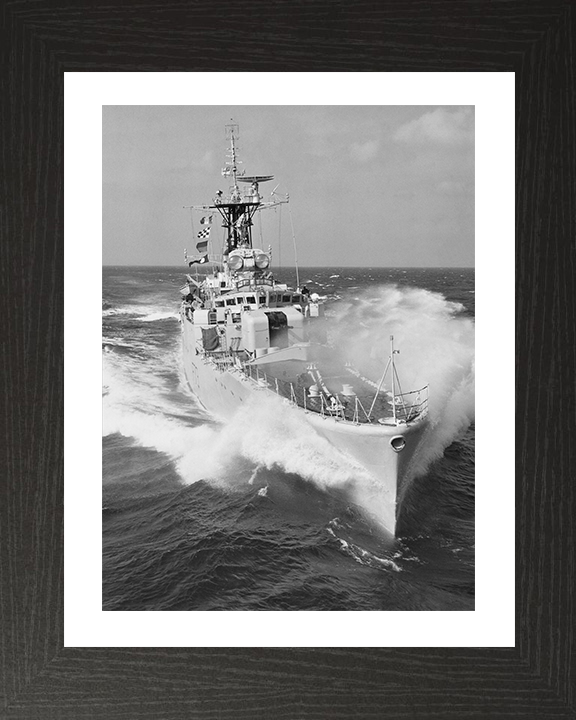 HMS Eastbourne F73 | Photo Print | Framed Print | Whitby Class | Frigate | Royal Navy Hampshire Prints