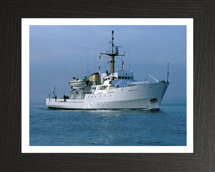 HMS Beagle A319 | Photo Print | Framed Print | Bulldog Class | Survey Vessel | Royal Navy Hampshire Prints