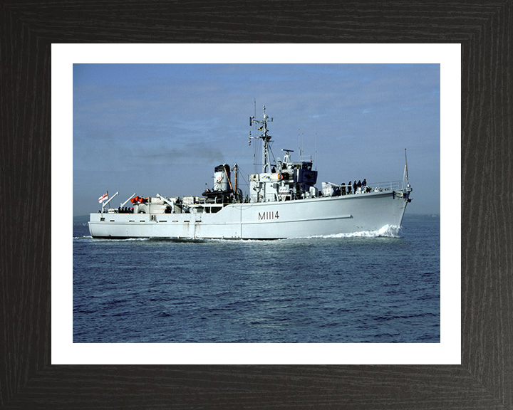 HMS Brinton M1114 Royal Navy Ton Class Minesweeper Photo Print or Framed Print - Hampshire Prints