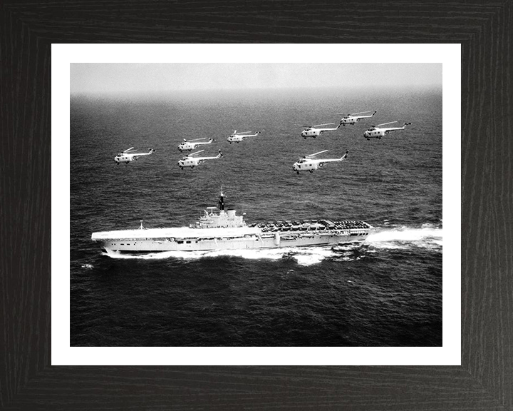HMS Bulwark R08 | Photo Print | Framed Print | Centaur Class | Fleet Carrier | Royal Navy Hampshire Prints