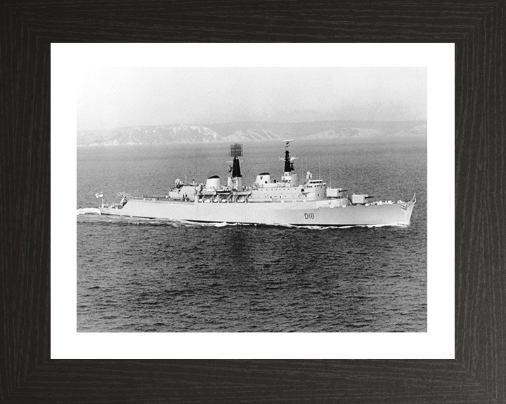 HMS Antrim D18 | Photo Print | Framed Print | County Class | Destroyer | Royal Navy Hampshire Prints