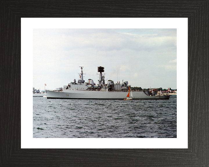 HMS Antrim D18 | Photo Print | Framed Print | County Class | Destroyer | Royal Navy Hampshire Prints