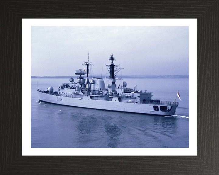 HMS Cardiff D108 Royal Navy Type 42 destroyer Photo Print or Framed Print - Hampshire Prints