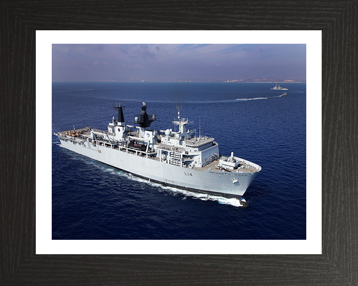 HMS Albion L14 | Photo Print | Framed Print | Albion Class | Amphibious ship | Royal Navy Hampshire Prints