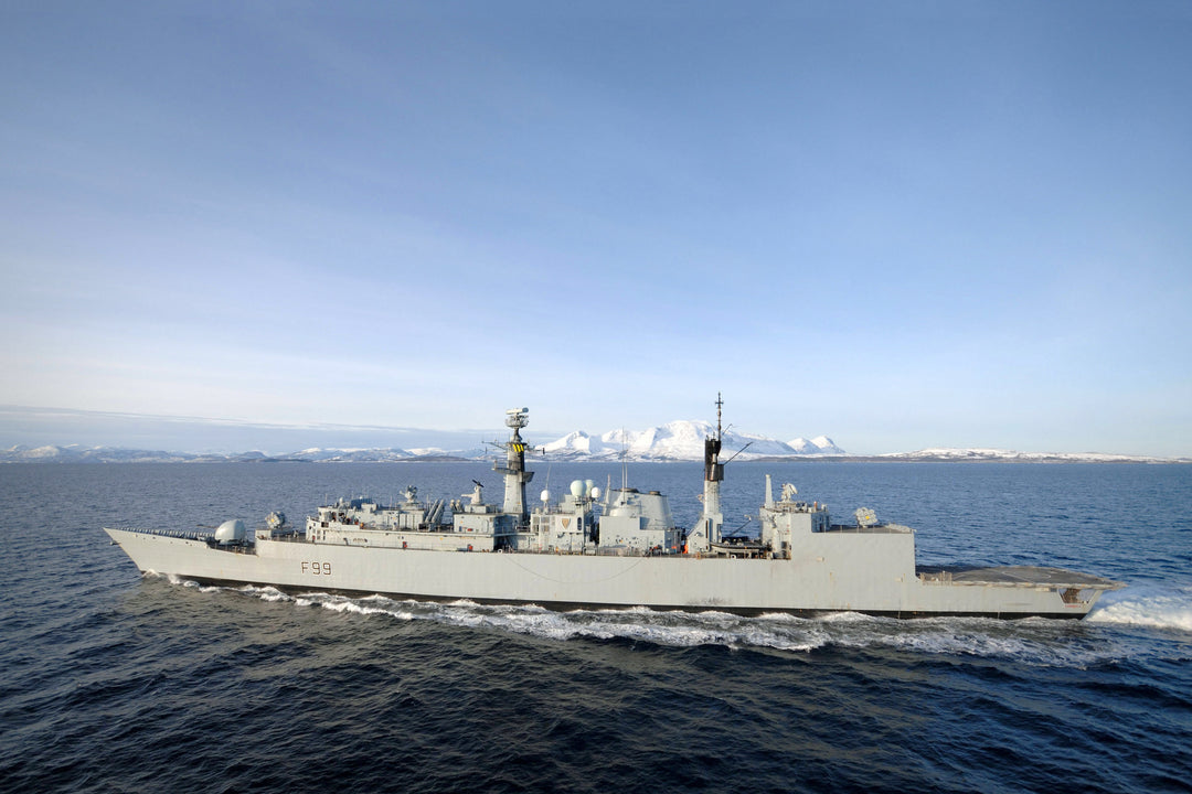 HMS Cornwall F99 | Photo Print | Framed Print | Poster | Type 22 | Frigate | Royal Navy Hampshire Prints