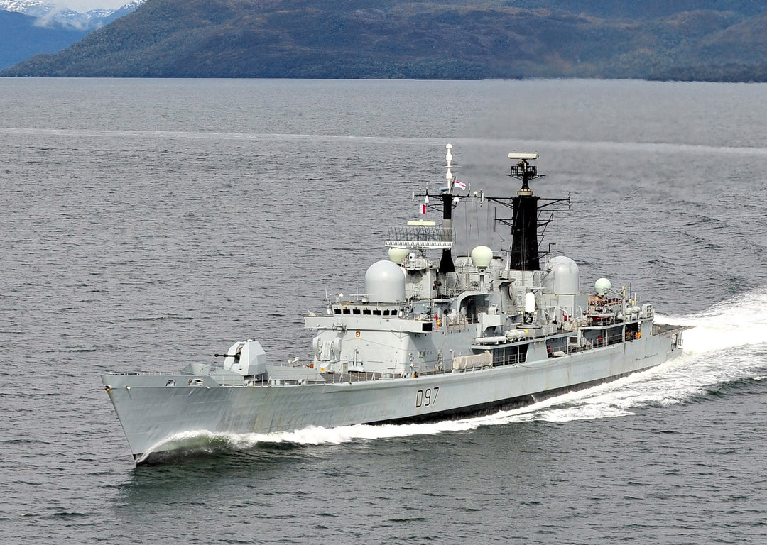 HMS Edinburgh D97 Royal Navy Type 42 Destroyer Photo Print or Framed Print - Hampshire Prints