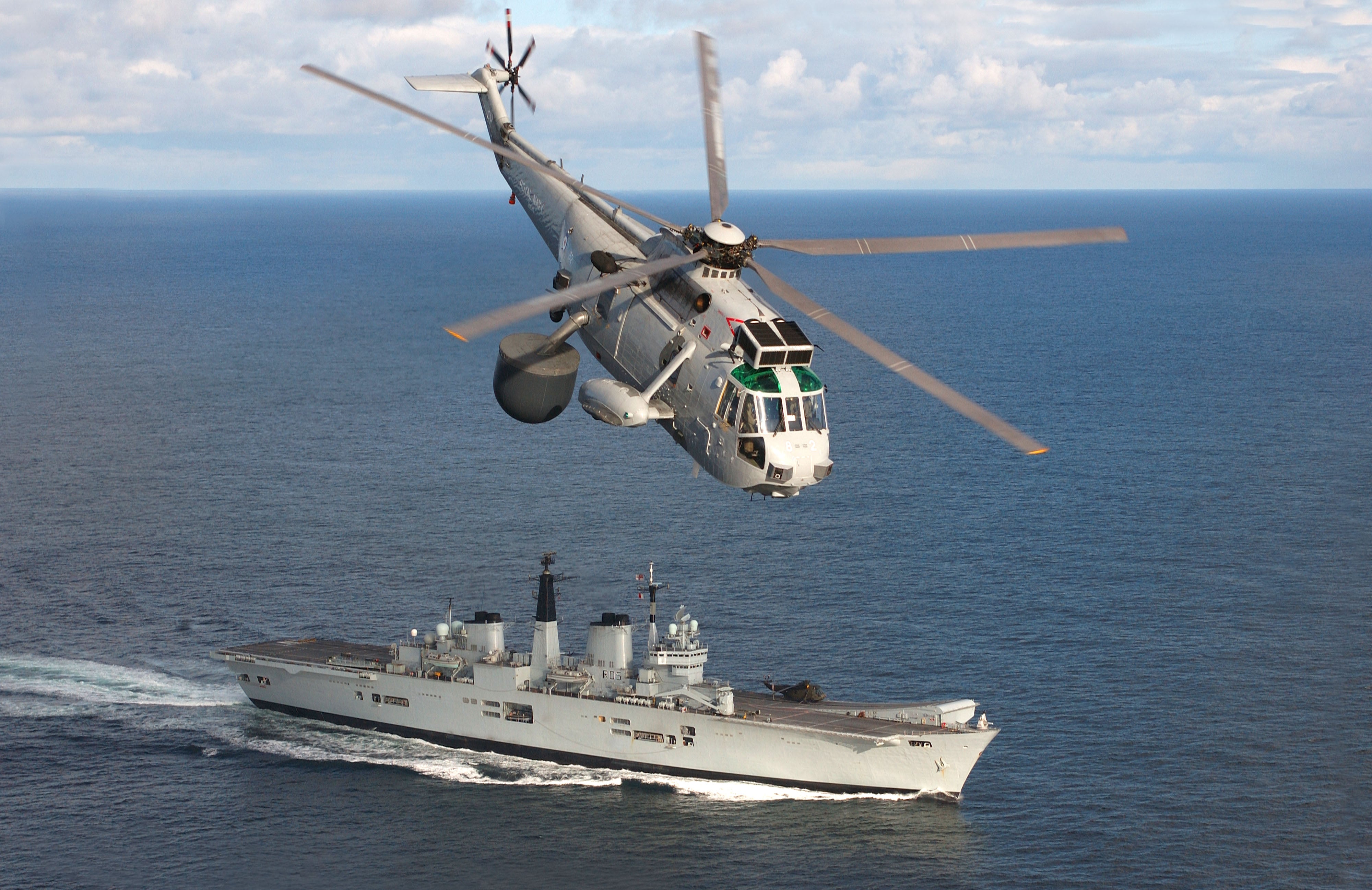 HMS Invincible (R05) Photo Print - With Merlin Helicopter - Royal Navy ...