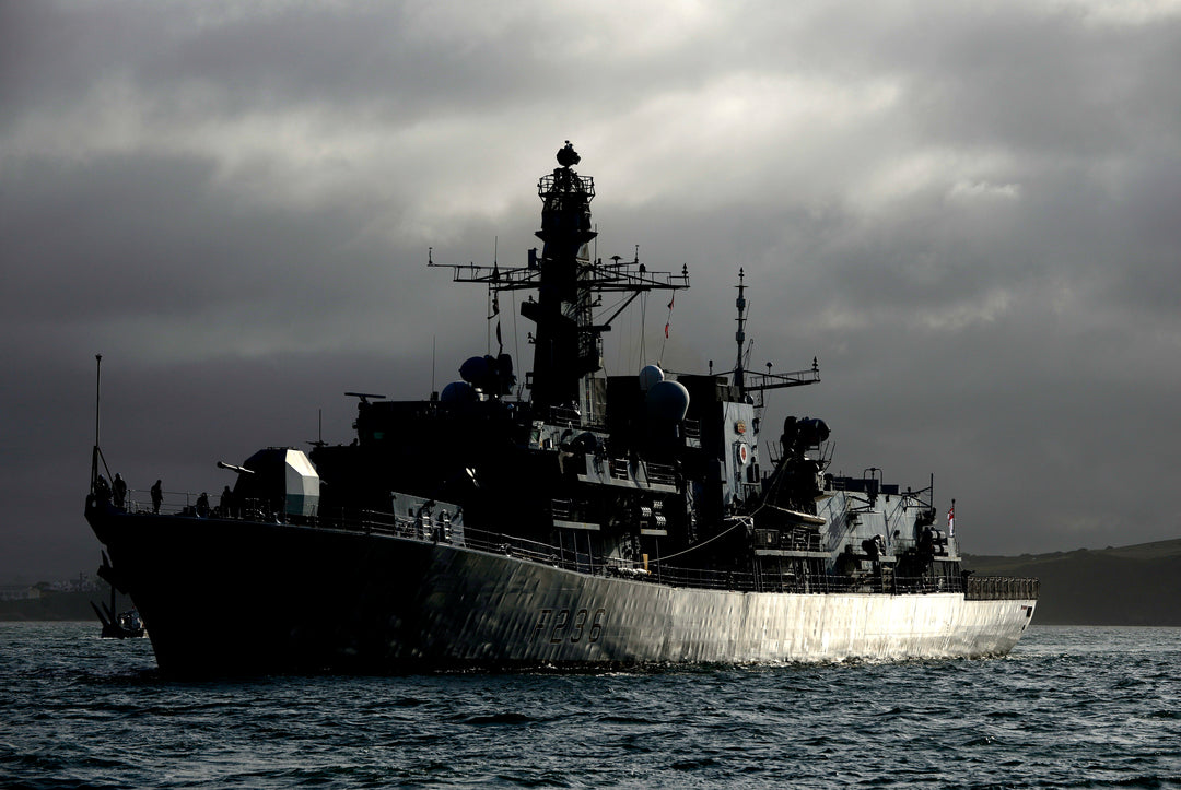 HMS Montrose F236 | Photo Print | Framed Print | Poster | Type 23 | Frigate | Royal Navy Hampshire Prints