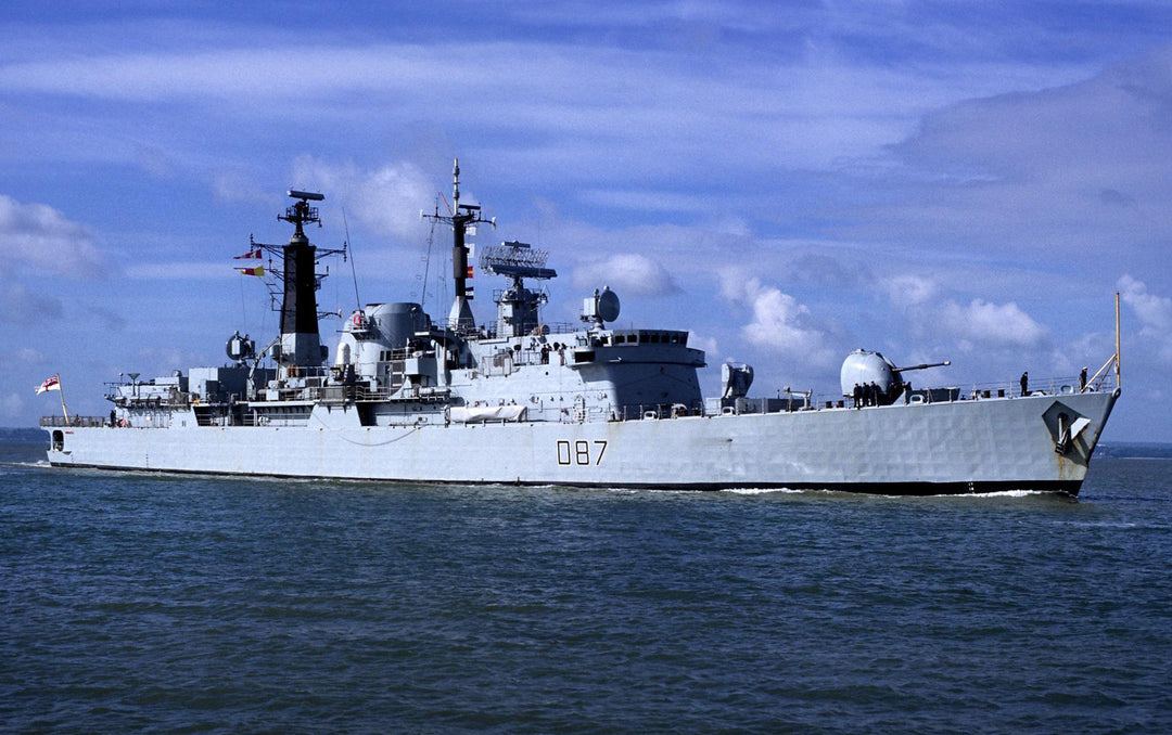 HMS Newcastle D87 | Photo Print | Framed Print | Poster | Type 42 | Destroyer | Royal Navy Hampshire Prints