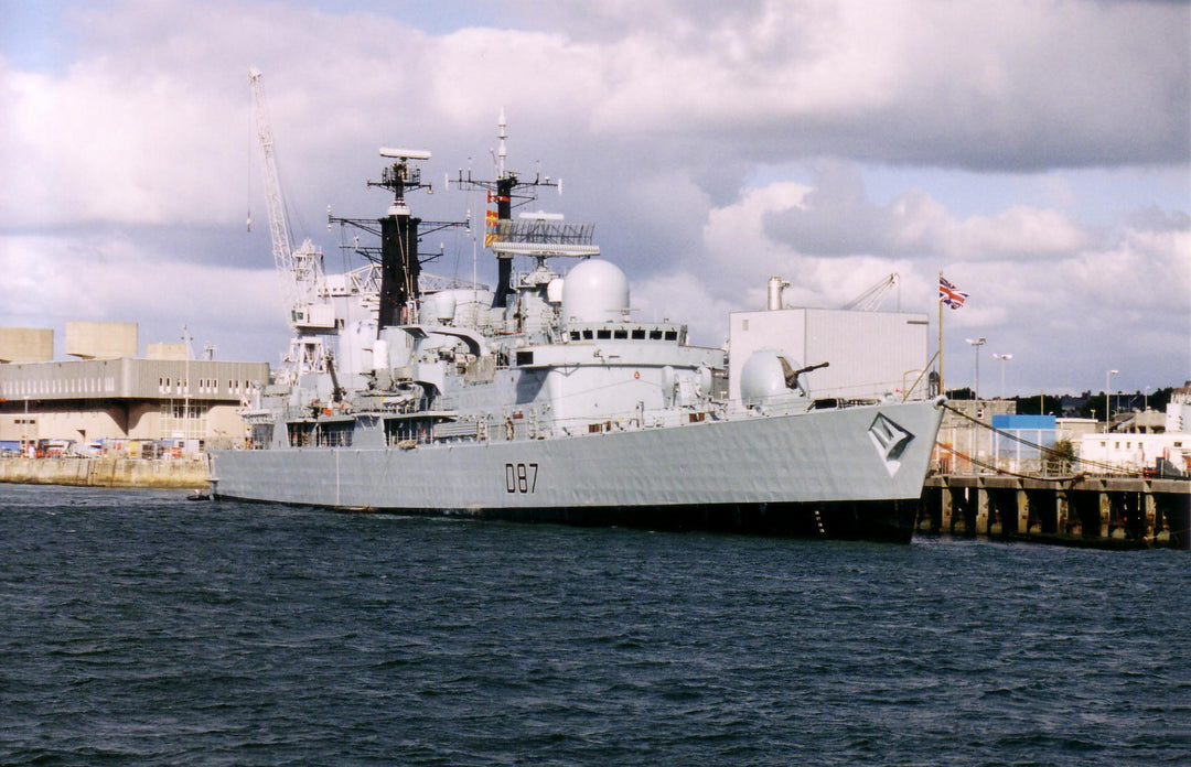 HMS Newcastle D87 | Photo Print | Framed Print | Poster | Type 42 | Destroyer | Royal Navy Hampshire Prints