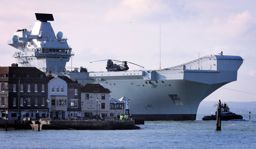 HMS Queen Elizabeth R08 Royal Navy Queen Elizabeth Class Aircraft Carrier Photo Print or Framed Print - Hampshire Prints