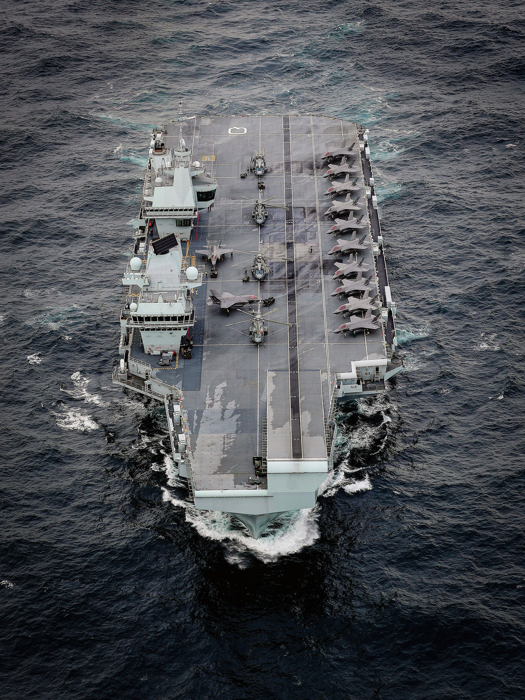 HMS Queen Elizabeth R08 | Photo Print | Framed Print | Queen Elizabeth Class | Aircraft Carrier | Royal Navy Hampshire Prints