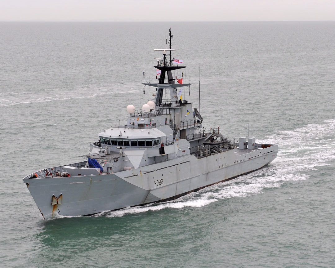 HMS Severn P282 | Photo Print | Framed Print | River Class | Patrol Vessel | Royal Navy Hampshire Prints