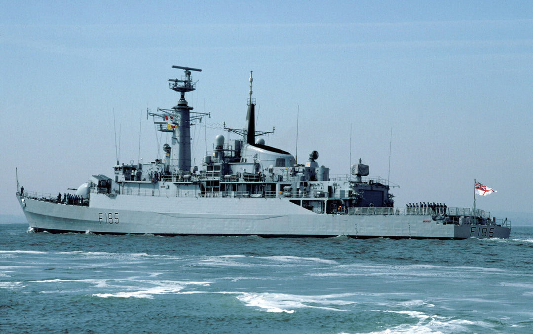 HMS Avenger F185 | Photo Print | Framed Print | Poster | Type 21 | Frigate | Royal Navy Hampshire Prints