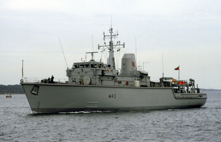 HMS Berkeley M40 Royal Navy Hunt class mine countermeasures vessel Photo Print or Framed Print - Hampshire Prints