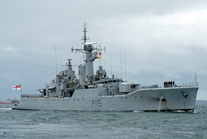 HMS Berwick F115 | Photo Print | Framed Print | Rothesay Class | Frigate | Royal Navy Hampshire Prints
