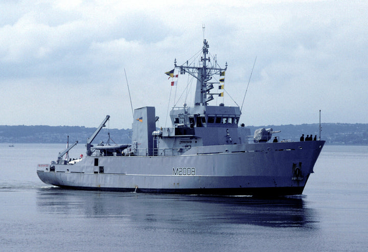 HMS Blackwater M2008 | Photo Print | Framed Print | River Class | Minesweeper | Royal Navy Hampshire Prints