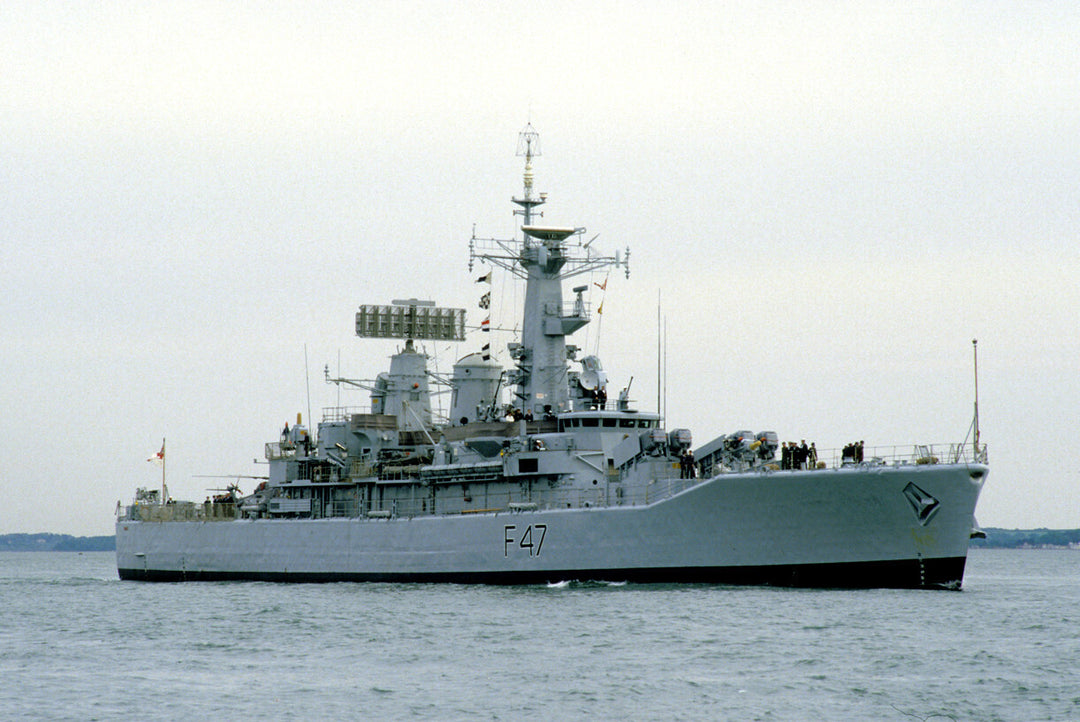 HMS Danae F47 | Photo Print | Framed Print | Poster | Leander Class | Frigate | Royal Navy Hampshire Prints