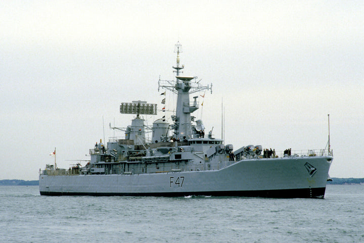 HMS Danae F47 | Photo Print | Framed Print | Poster | Leander Class | Frigate | Royal Navy Hampshire Prints