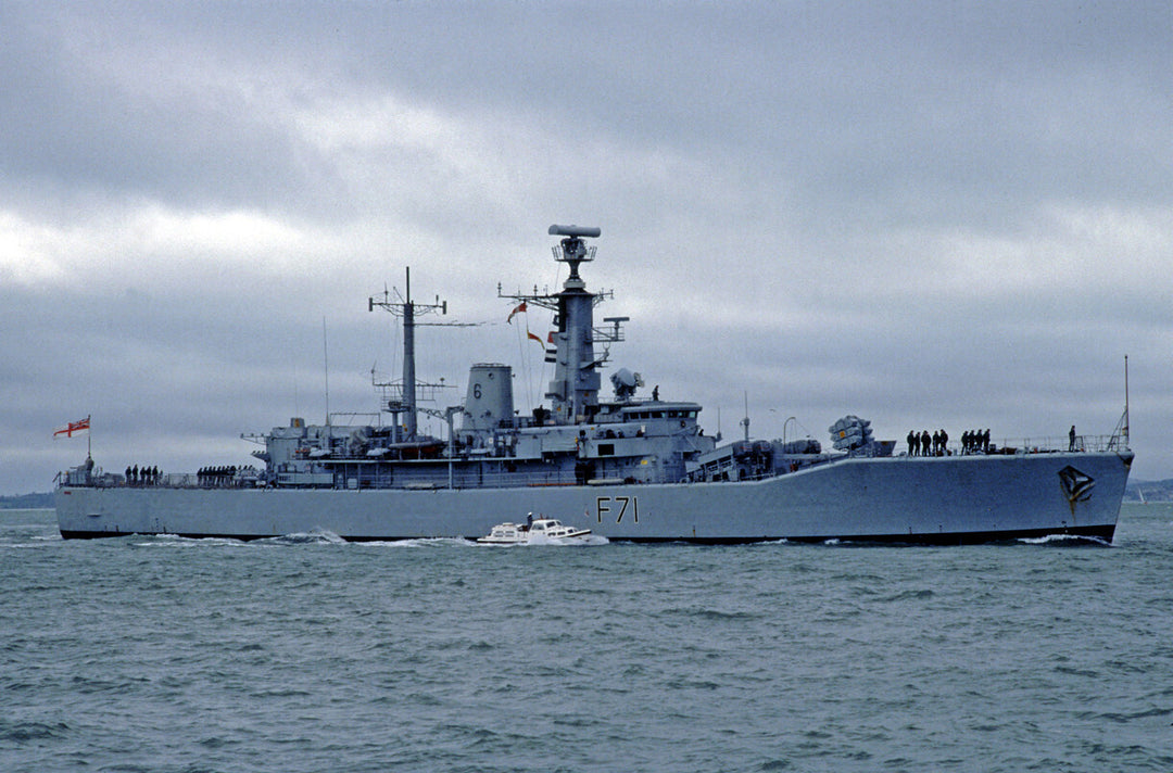 HMS Scylla F71 Royal Navy Leander Class Frigate Photo Print or Framed Print - Hampshire Prints