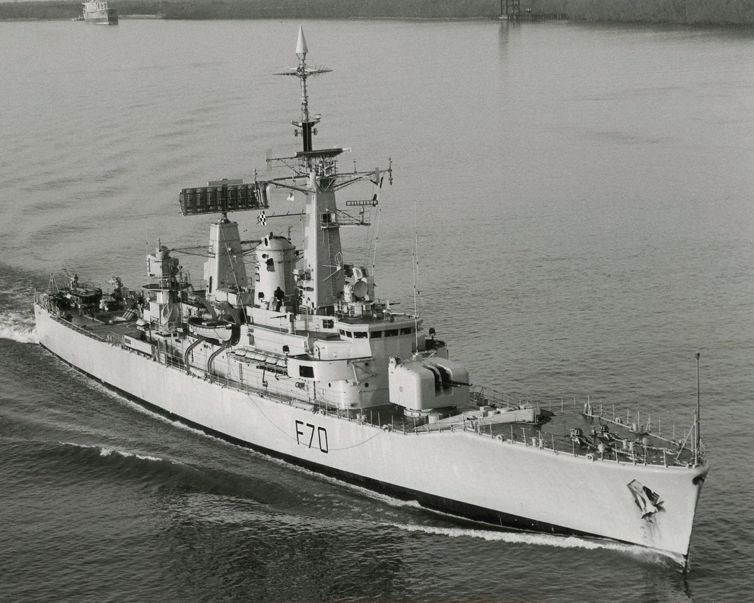 HMS Apollo F70 Royal Navy Leander class Frigate Photo Print or Framed Print - Hampshire Prints