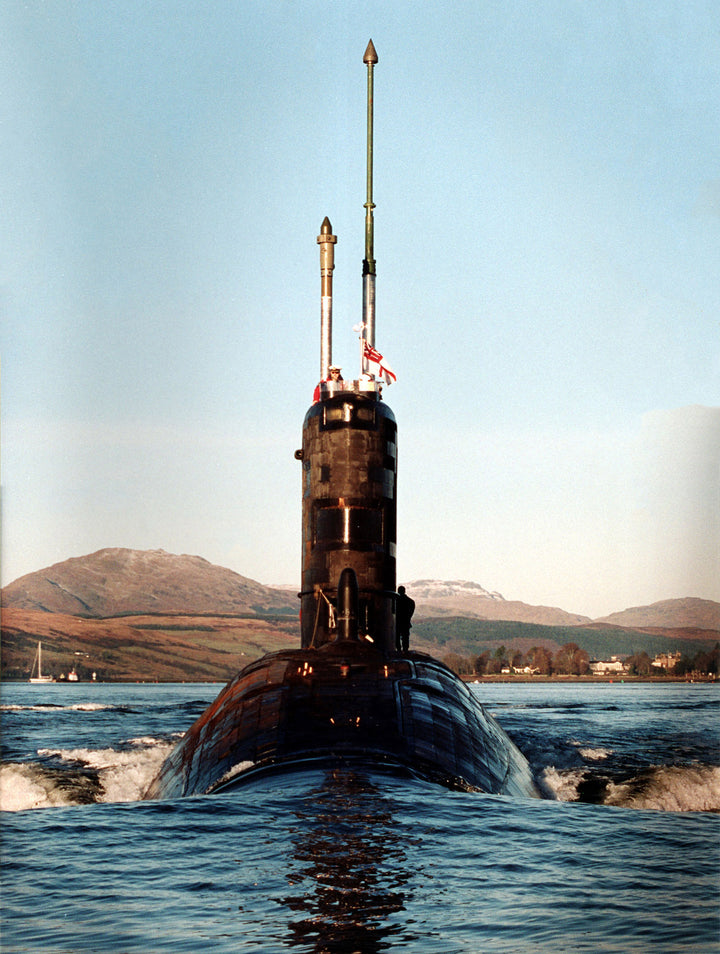 HMS Splendid S106 Submarine | Photo Print | Framed Print | Swiftsure Class | Royal Navy Hampshire Prints
