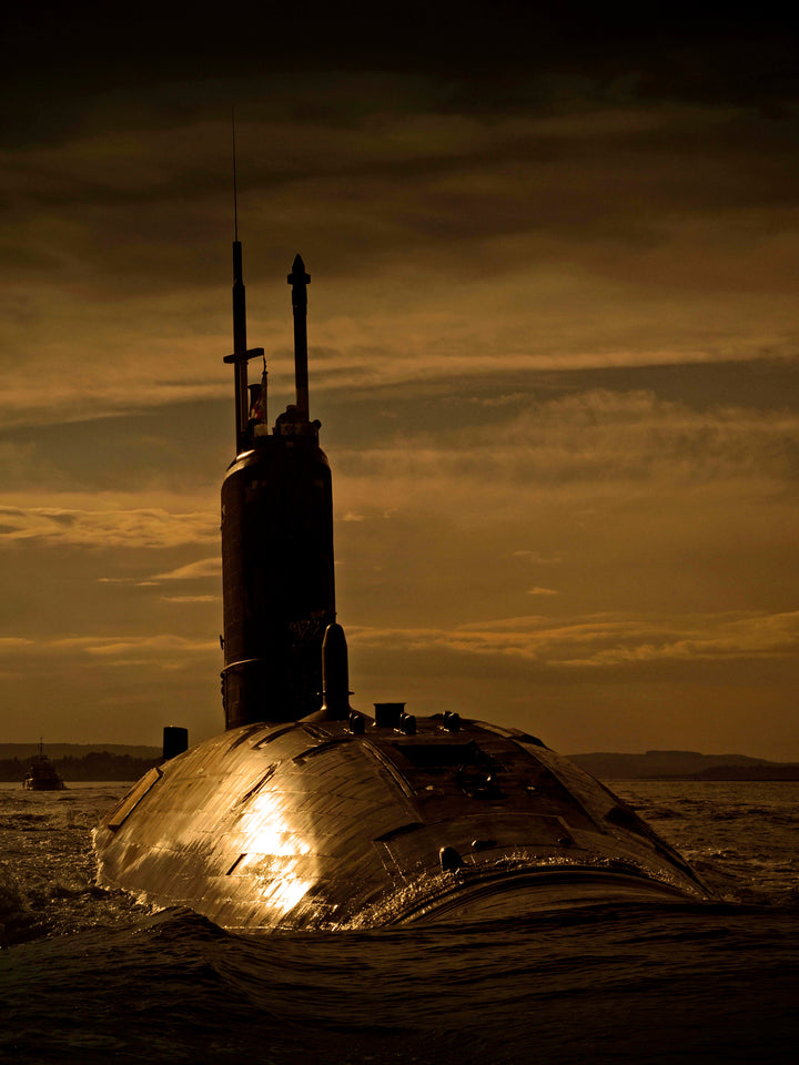 HMS Triumph S93 Submarine | Photo Print | Framed Print | Trafalgar Class | Royal Navy Hampshire Prints