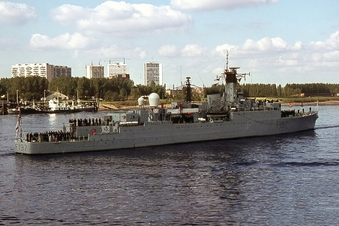 HMS Grenville F197 (R97) | Photo Print | Framed Print | U Class | Destroyer | Royal Navy Hampshire Prints