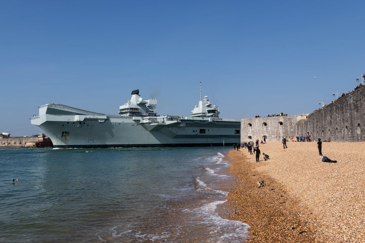 HMS Queen Elizabeth R08 | Photo Print | Framed Print | Queen Elizabeth Class | Aircraft Carrier | Royal Navy Hampshire Prints