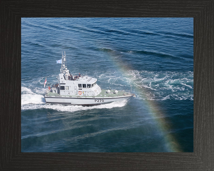 HMS Biter P270 Royal Navy Archer class P2000 patrol vessel Photo Print or Framed Print - Hampshire Prints