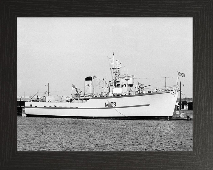 HMS Bevington M1108 Royal Navy Ton Class Minesweeper Photo Print or Framed Print - Hampshire Prints