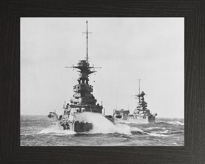 HMS Barham (04) Royal Navy Queen Elizabeth class battleship Photo Print or Framed Print - Hampshire Prints