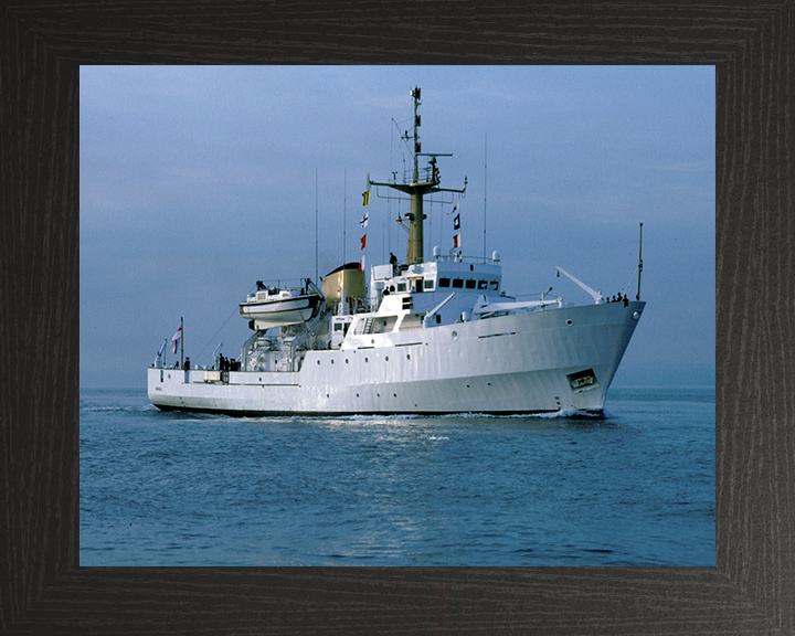 HMS Beagle A319 | Photo Print | Framed Print | Bulldog Class | Survey Vessel | Royal Navy Hampshire Prints
