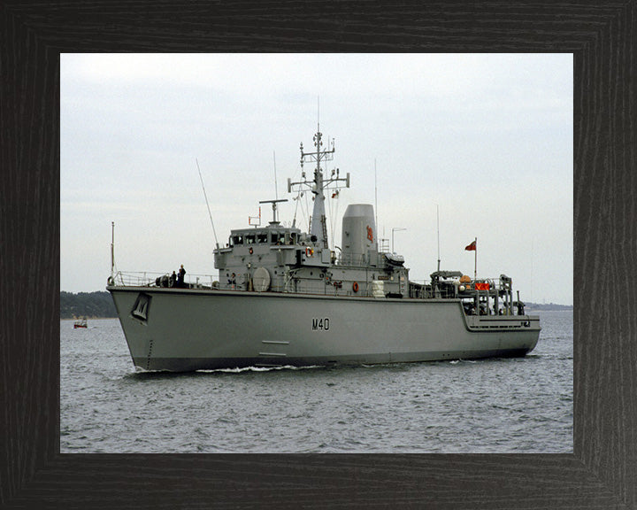 HMS Berkeley M40 Royal Navy Hunt class mine countermeasures vessel Photo Print or Framed Print - Hampshire Prints