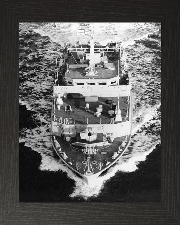 HMS Cromer M103 Royal Navy Sandown class minehunter Photo Print or Framed Print - Hampshire Prints